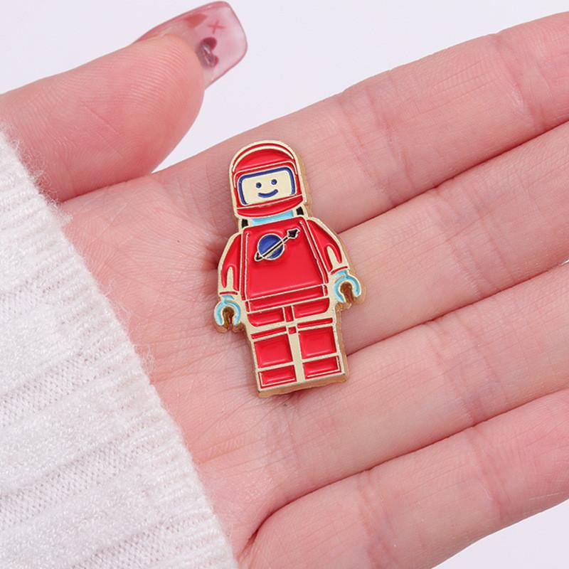 Adorable Red Space Astronaut Cartoon Brooch Alloy Badge For Unique Fashion Style