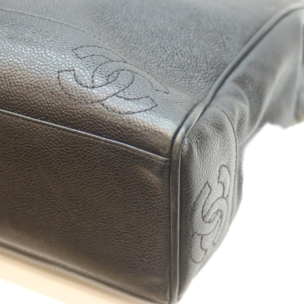 CHANEL No. 2 Black Caviar GHardware Triple Coco Chain Tote Tote Bag blackUsed