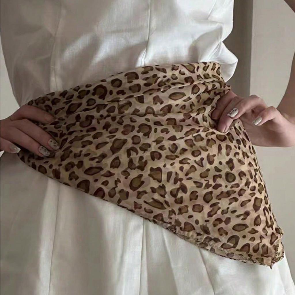 Leopard Print Small Headscarf Fashionable Accessory for Women Soft and Breathable Polyester Scarf Soft Neck Scarf