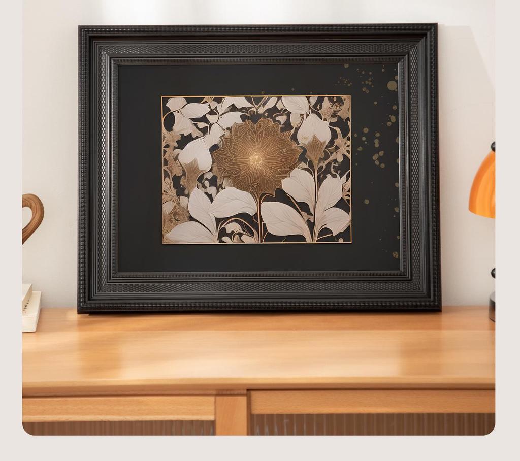 High-End Vintage-Style Oil Painting Frame: Customizable, Tabletop or Wall-Mount, Pre-owned Sketch Display