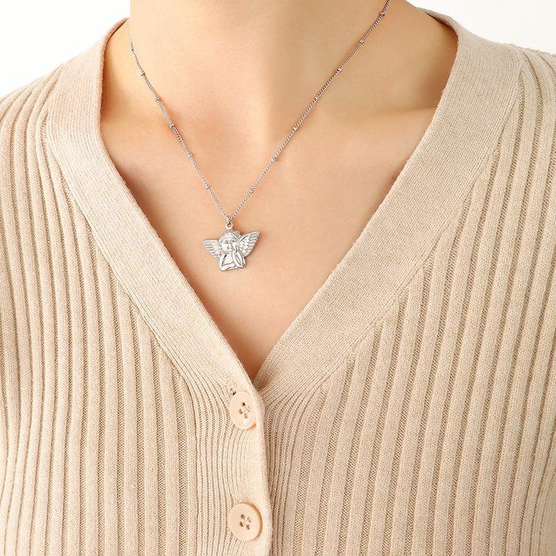 Women's 18K Gold Angel Pendant Necklace - European & American Hip Hop Style, Titanium Steel Clavicle Chain