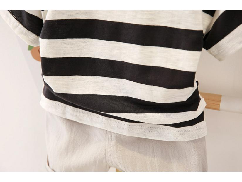 Chłopięcy T-shirt na lato 2022 - Casualowy w paski z krótkim rękawem dla dzieci