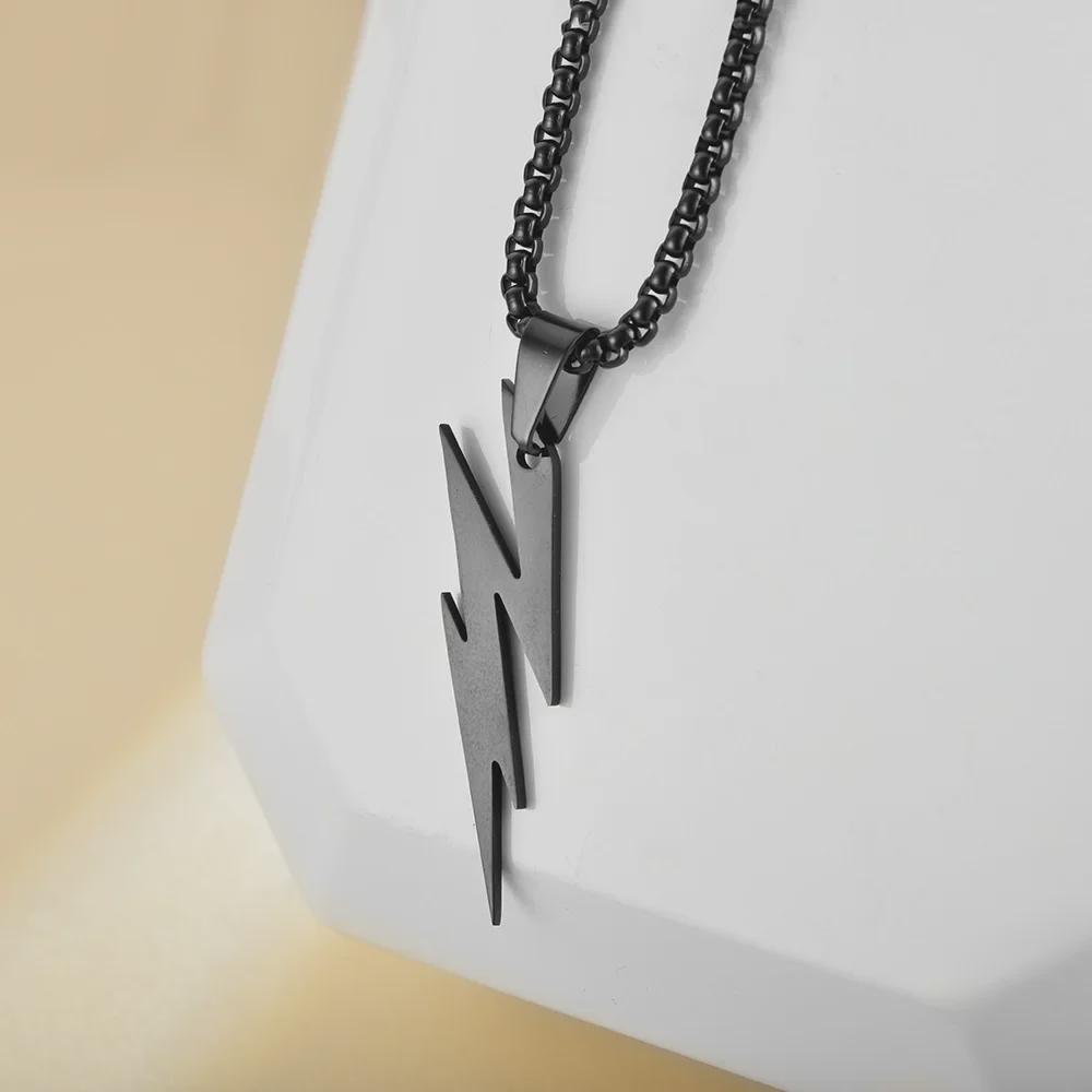 European & American Hip Hop Titanium Steel Lightning Pendant Necklace with Men's Square Pearl.