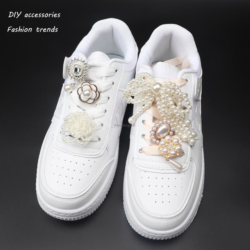 1 Pcs Luxury Casual Shoes Charms Laces Buckle Sneakers Shoelaces Clips Decoration Rhinestones Pearl Gem Flower Shoes Accessories
