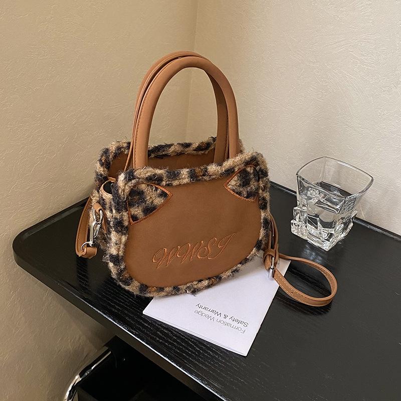 Bag Women's New Cute Messenger Bag Casual Portable Small Bag