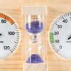 Sauna Temperature Gauge 15 Minute Sand Timer Moisture Monitor Wall Mount Wooden Thermometer and Hygrometer for Indoor Home