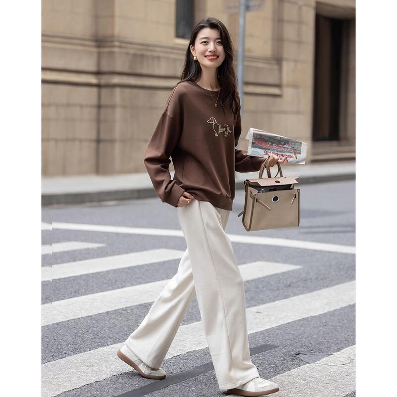 Demana Women's Embroidered Air Layer Sweatshirt