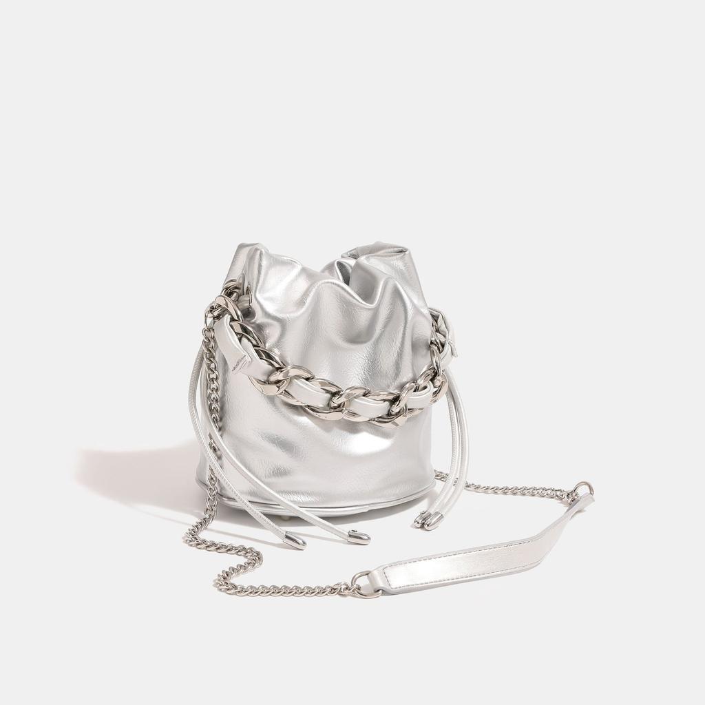 Silver Wandering Woven Chain Bucket Bag, New Female Niche High-end Sense, Hand-held Crossbody Small Bag, Shoulder Bag