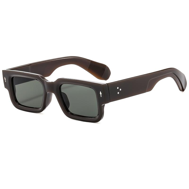 Classical Outdoor Shades Trendy Glasses Vintage Punk Gradient Women Dark Green Sun Glasses Rivet Eyewear for Thick Frame