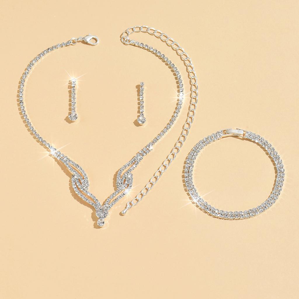 Accessoires de Festival Boucles d'Oreilles Complètes Diamantées Mariée Mariage Chaîne Bijoux de Dîner Accessoires de Club Collier Strass 3 Ensembles