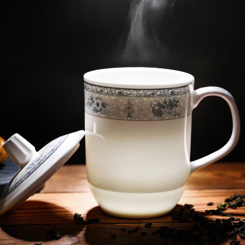 Ceramiczny kubek biurowy Allied z pokrywką