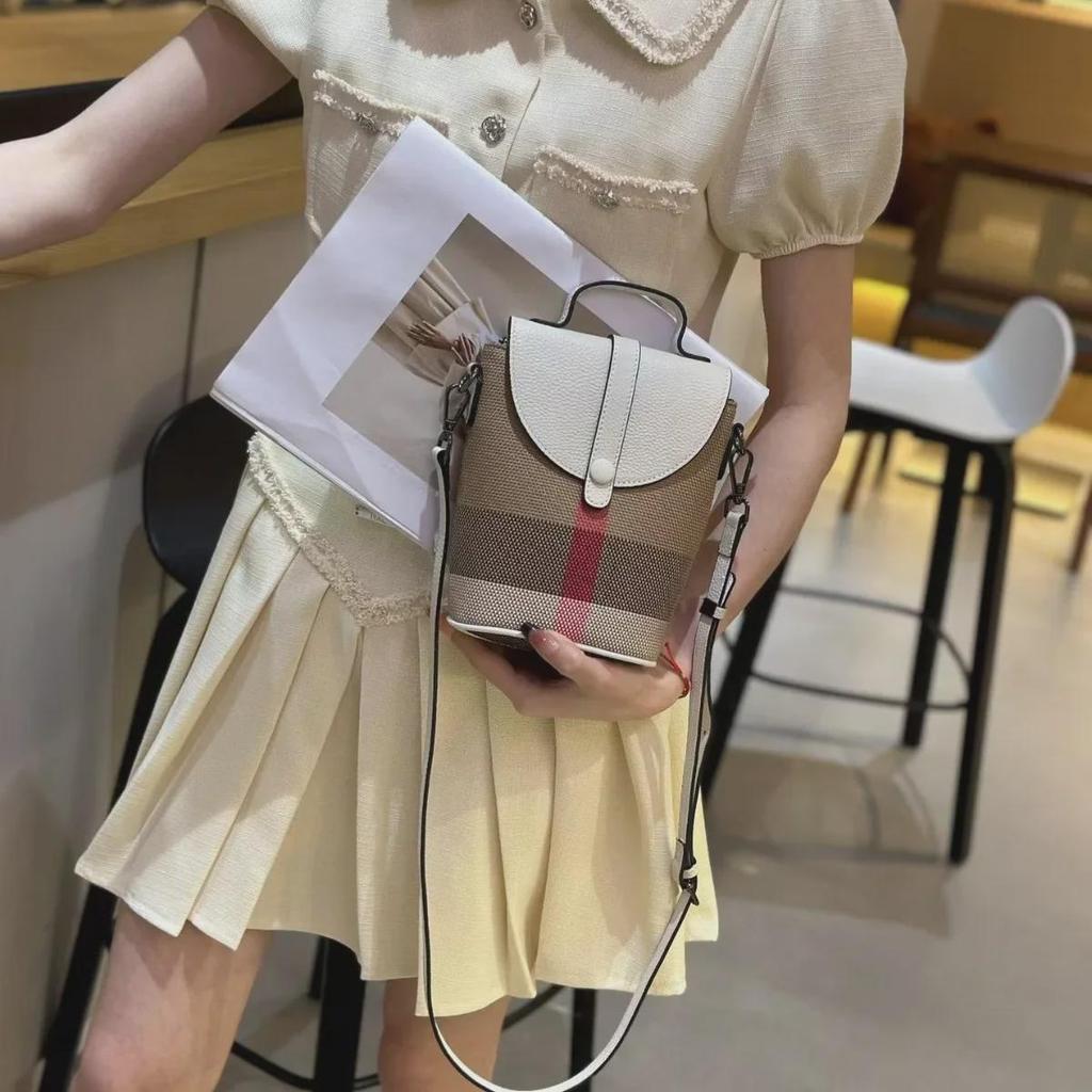 Light Luxury Leather Women's Mini Shoulder Bag - Stylish Plaid Design, Lightweight, Versatile Crossbody Handbag.