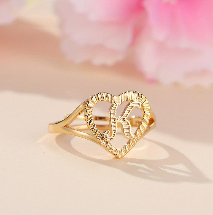 1pc Vintage Hollow 26 Letter Adjustable Ring Fashionable Casual Couple Accessory