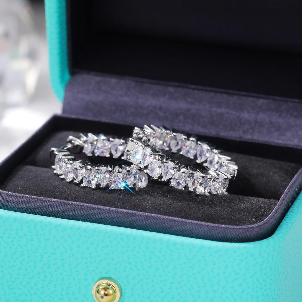 Cao Shi European-American Single Row Drop Zircon Earrings – Stylish, Luxurious Socialite Ear Clips