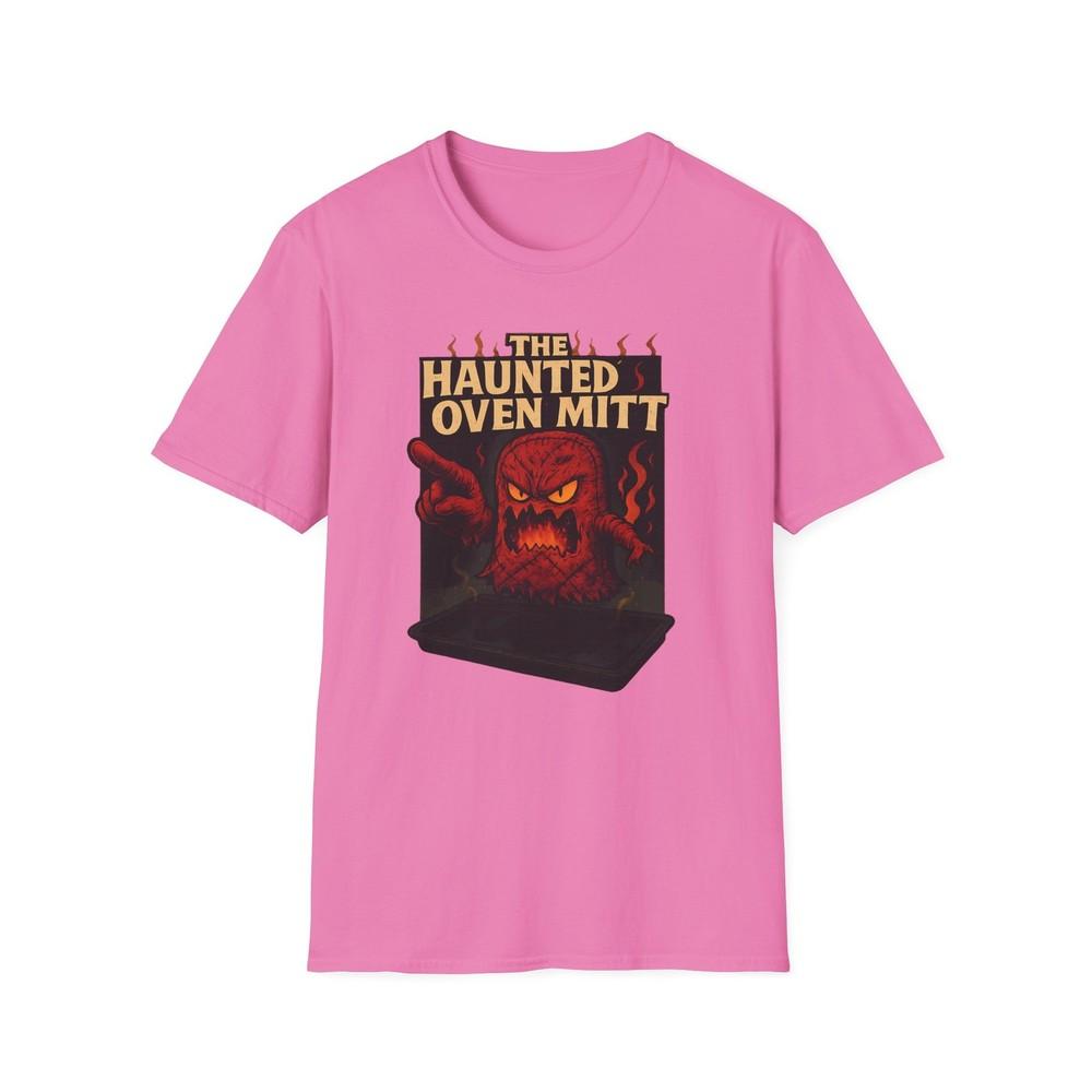 

Unisex Softstyle T-Shirt The Haunted Oven Mitt Funny Kitchen Ghost Halloween 4XL