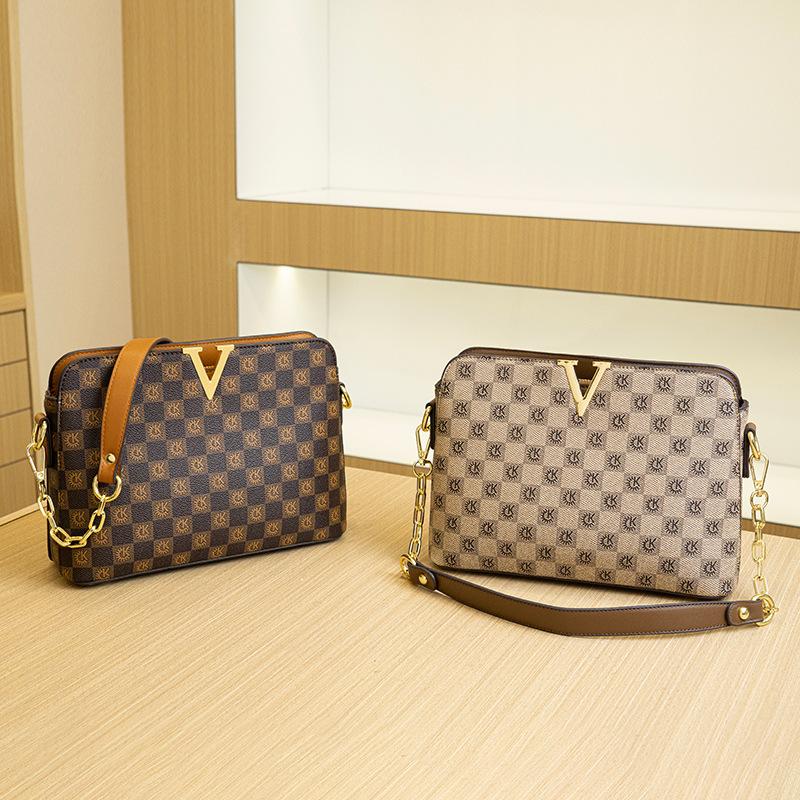 Women's Diagonal Shell Bag Classic Vintage Print Bag Light Luxury Large Capacity Single Shoulder Chain Hand Bag