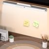 Dálkově ovládaná LED stolní lampa Magnetické závěsné noční světlo USB dobíjecí stolní lampa 3 barvy Světlo na čtení do skříně, skříňky, šatní skříně