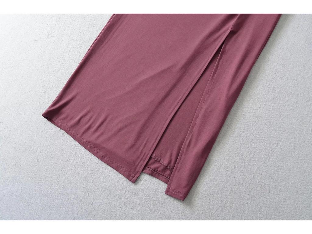 Elegant Women's Slim Fit Halter Neck Dress with Waist-Cinched Flowy Skirt and Side Slit