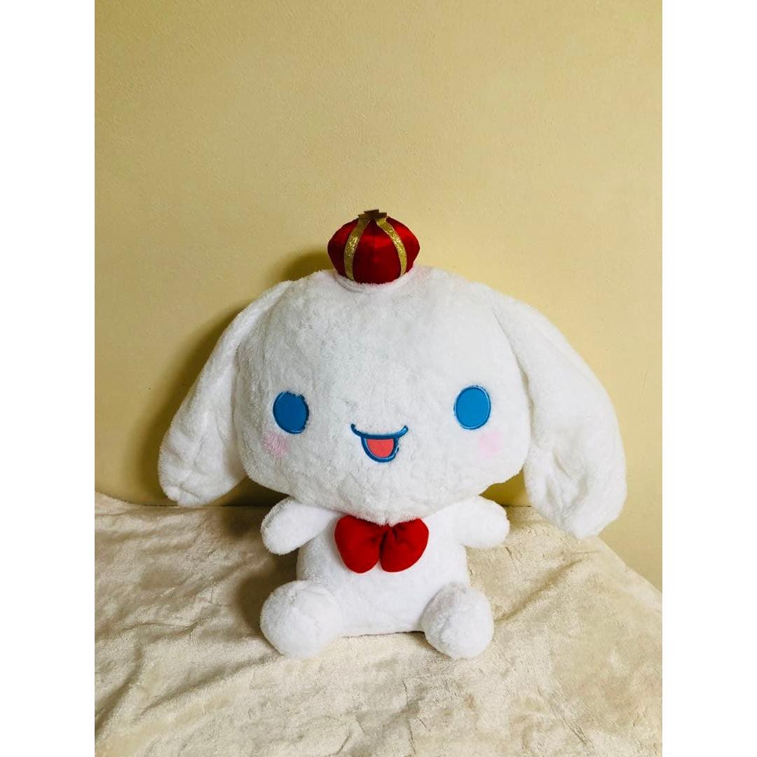 Cinnamoroll Giga Jumbo Crown Plush Toy
