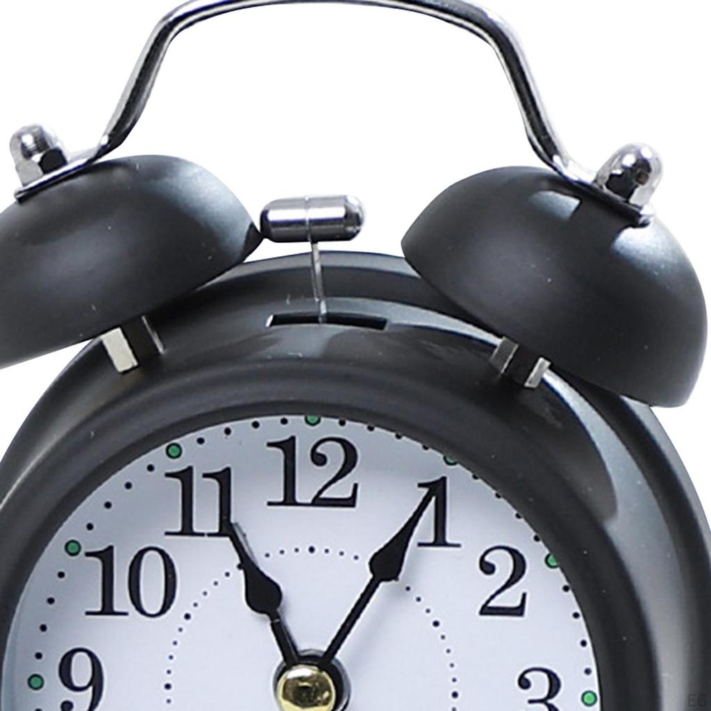 Alarm Clock with Silent Ticking and Retro Design for Bedroom Decor