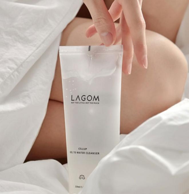 LAGOM Cellup Gel to Water Cleanser 220ml – Gentle Morning Hydrating Cleanser