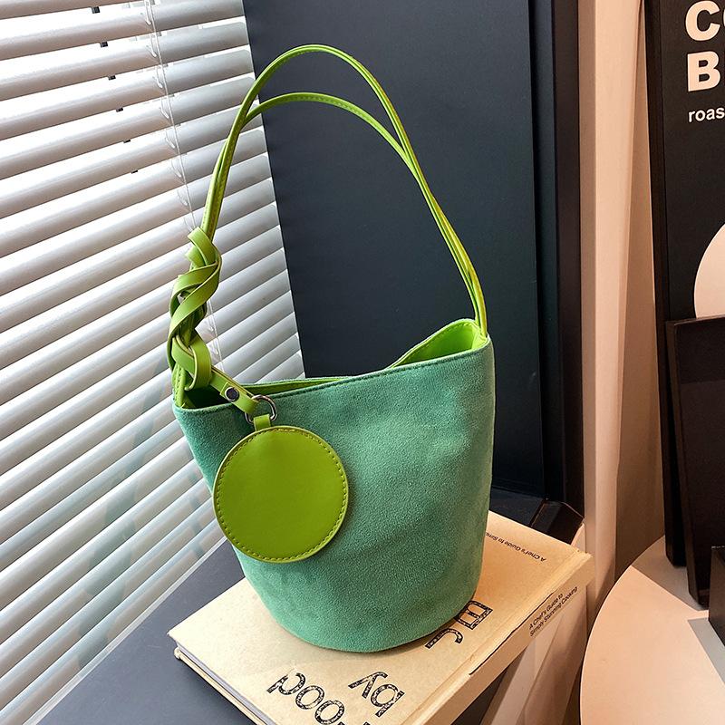 Mode neue Bucket Bag Damen Nische vielseitige Umhängetasche Retro Pendler Wildleder Handtasche