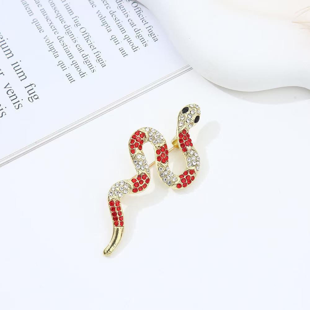 

Брошь Змея Зодиак: Элегантные сплавные украшения для костюмов, свитеров и пальто