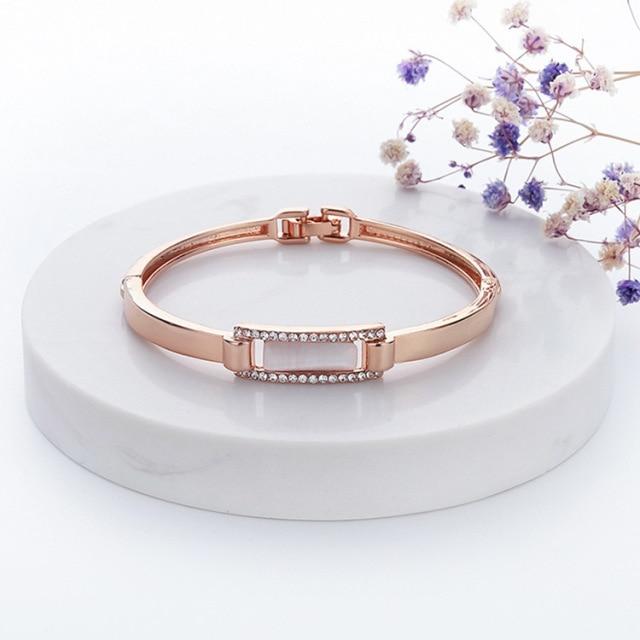 

Basic Minimalist Modish Stylish With Rhinestone Bracelets Rose Gold Tone Open Wrist Bracelet Girlfriend Birthday Giveaway Gift Idea Non FadingSimple