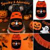 Lustiges kleines Hunde-Halloween-Kostüm mit Kürbis und Aufdruck für und - Niedliche Feiertags-Haustierkleidung