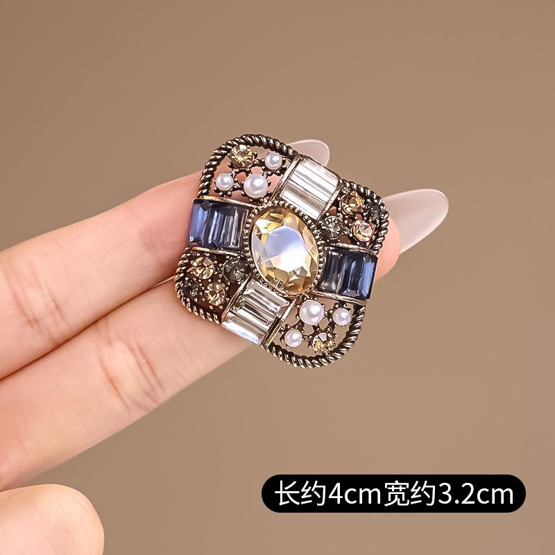 

Новая высококлассная брошь в виде пшеничного колоса, женская высококлассная темпераментная брошь-бабочка, женская свежая нишевая универсальная брошь