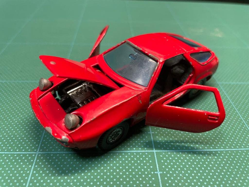 Sakura 1/43 Porsche 928 Super Car Series Made in Japan Mini Car