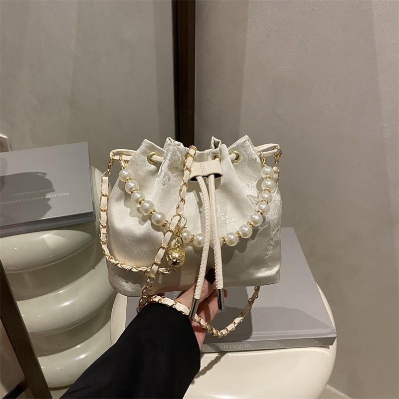 Premium texture spring new shopping pearl versatile cute bucket bag women's trend messenger bag