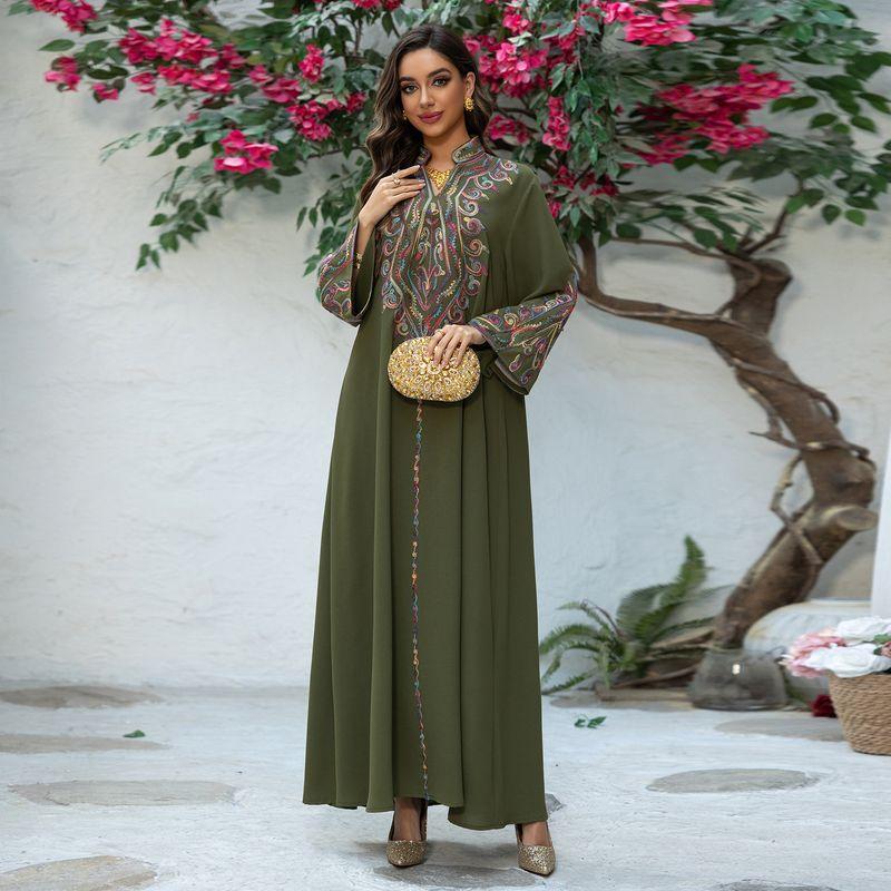 Middle East Robe Tourism Ethnic Style Loose Embroidery Dress Elegant Embroidered Dress