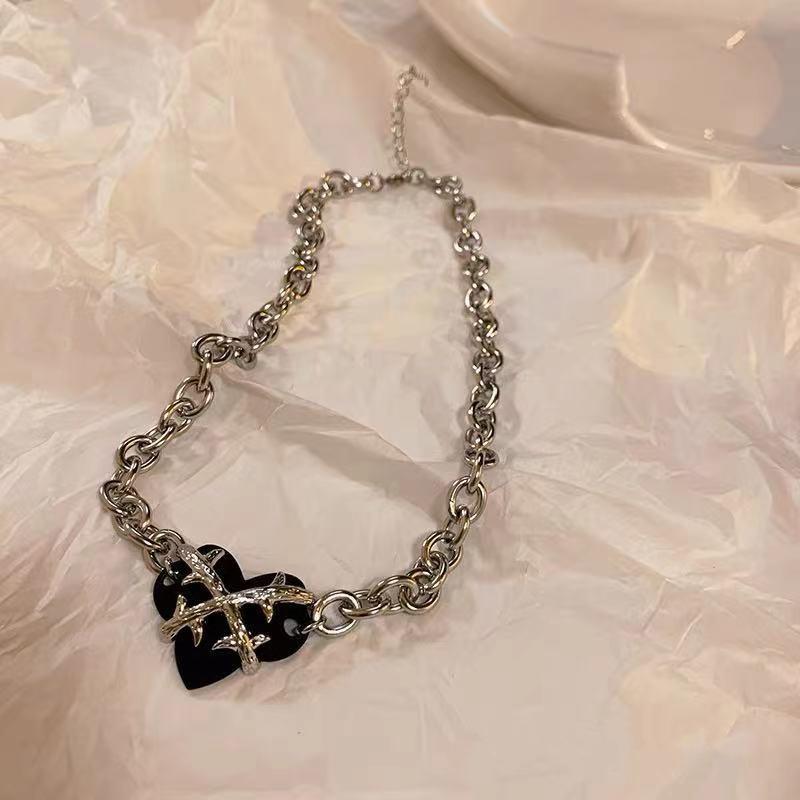 Kpop Heart Chain Choker Necklace for Women Collar Goth Necklaces Aesthetic Jewellery Party Chocker