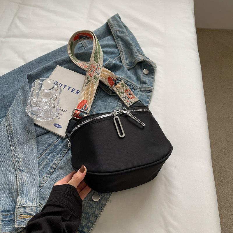 Casual Versatile Crossbody Bag New Wide Strap Trendy Texture Shoulder Bag Student Outdoor Travel Commuter Bag