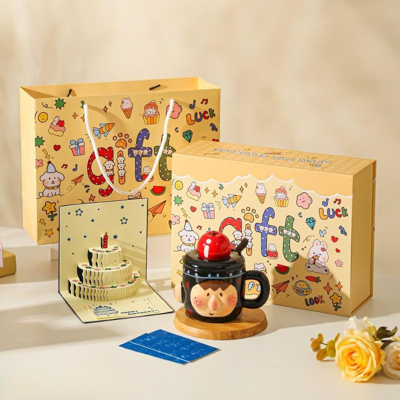 

Забавная и креативная кружка, парная чашка, керамическая чашка, чашка для воды для девочек, практичный подарок на день рождения, сувенир для девушек 301-400ml