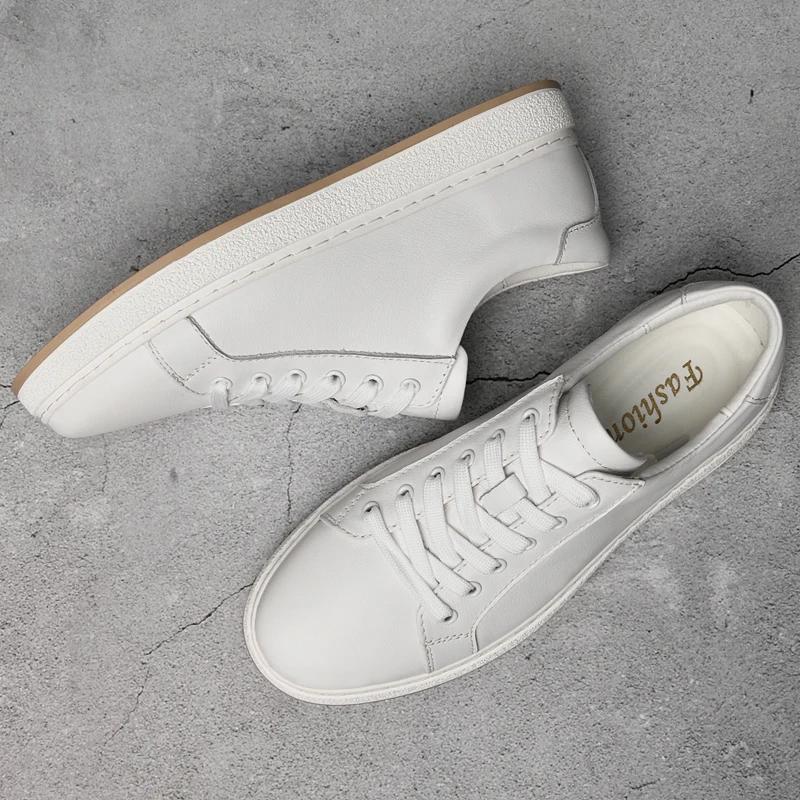 Fashion New Men's Shoes Brand Classic Casual Genuine Leather Soft Walking Men Sneaker Shoes White Black RunningTrendy Sneakers for Men