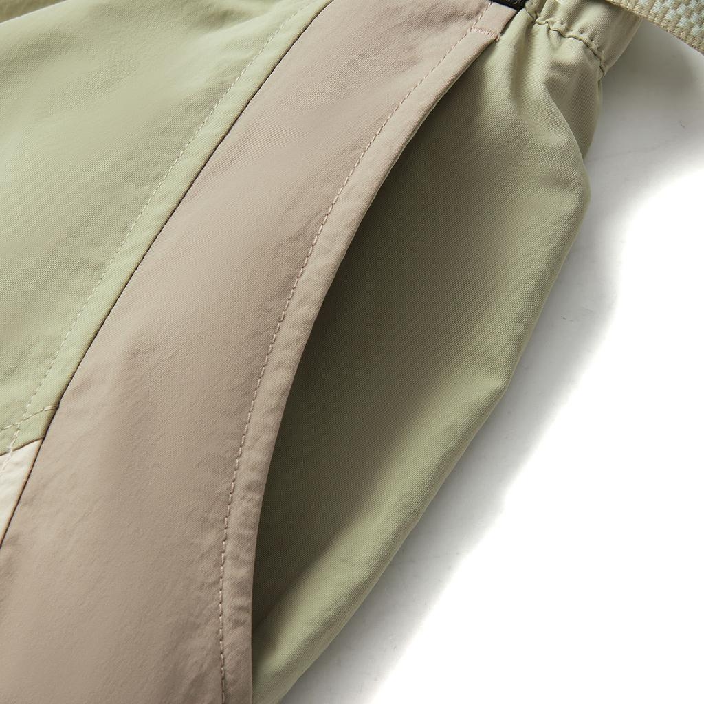 Li Ning Color Block Mid Waist Breathable Versatile Five Point Sports Shorts Men Shorts Leaf-Green AKSV495-2