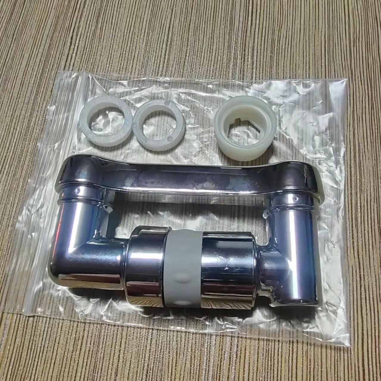 Rotatable Universal Splash-Proof Faucet Extension for Face Washing