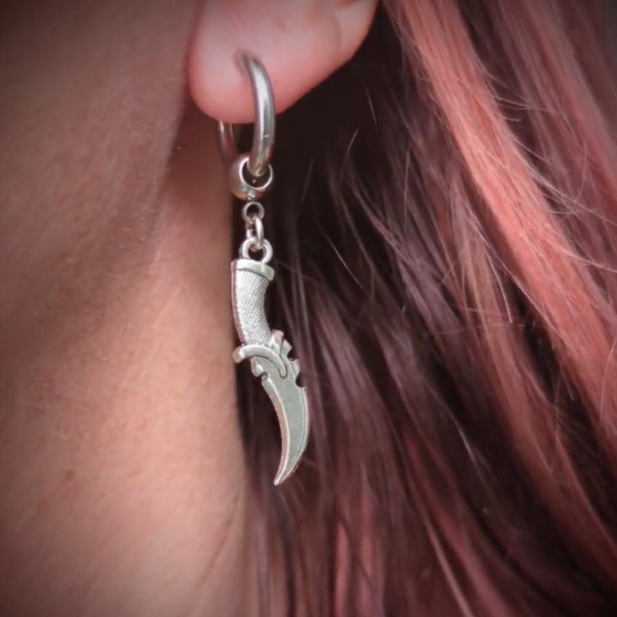 Gothic Silver Sword Dagger Earrings for Women - Dark, Stylish, and Creative Retro Ear Ornaments