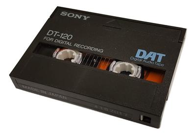 Sony DAT Audiokassette 120 Minuten Einzelstück (digitales Band) DT-120RA