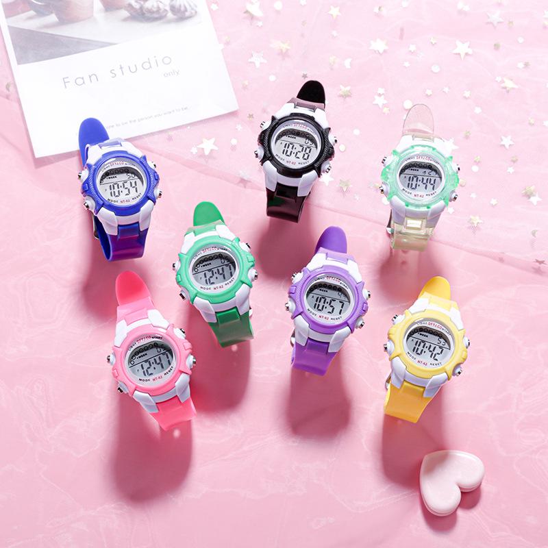 Digital Children's Watch - No Alarm, Calendar, Week Display, Night Light