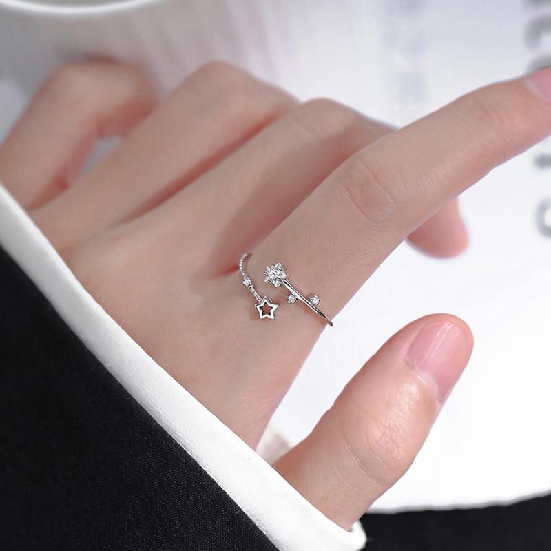 Korean Silver Color Shiny Five Pointed Star Rings for Women Simple Zircon Cross Hollow Star Open Finger Rings Jewelry Party Gift