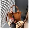 High-end White Small Bag Women's New Spring and Summer Versatile Textured Messenger Bag Super Fire Portable Bucket Bag
