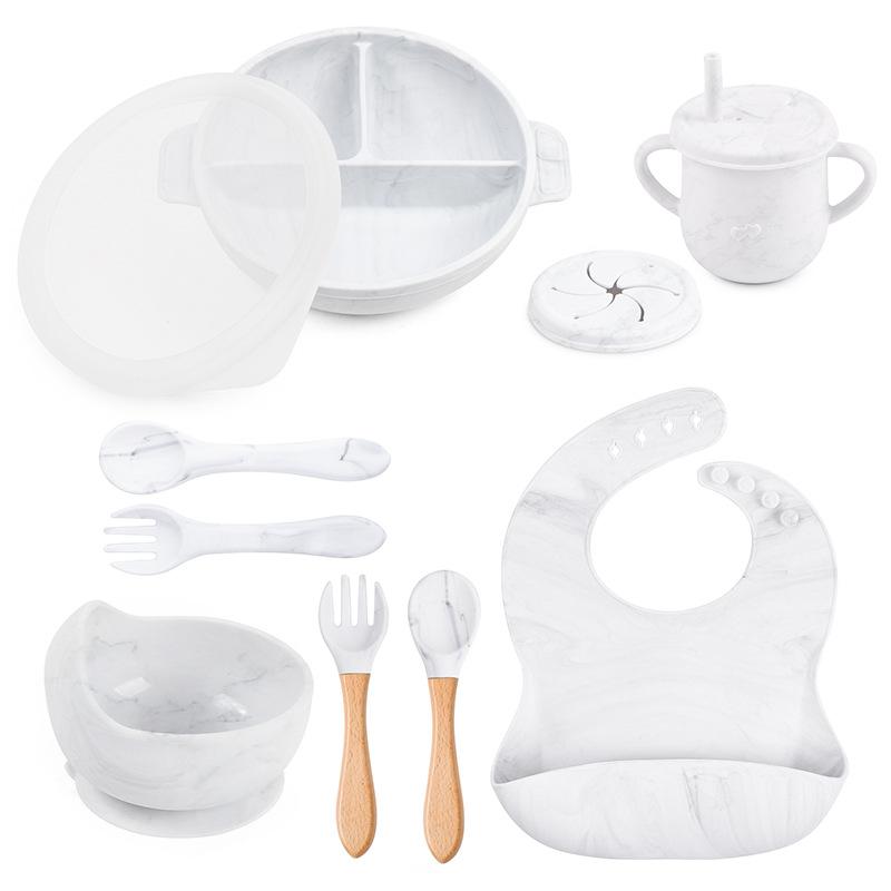 10Pcs Baby Silikon Fütterung Set Lätzchen Sucker Abendessen Platte Antislip Schüssel Löffel Tasse kinder Geschirr Baby Zeug