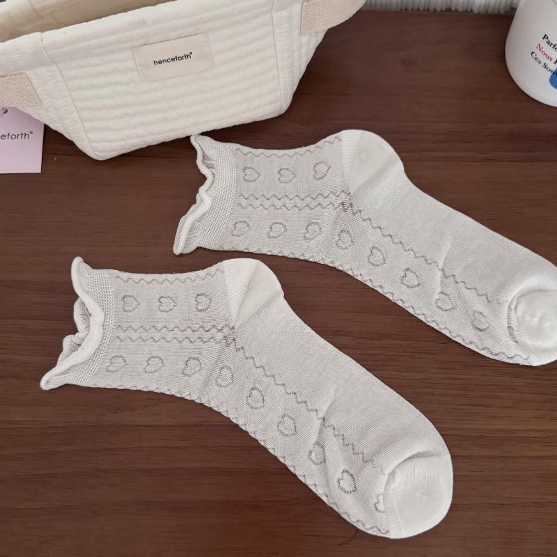 Female Spring and Summer Mesh Hollow Out Breathable Sweat Resistant Pilling White Pile Socks