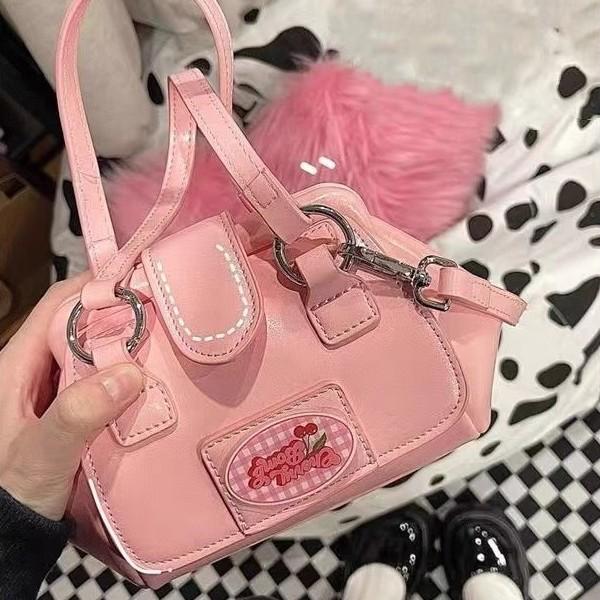 

Niche pink bag, bowling bag, new bag, women s bag, fashionable going out small bag.