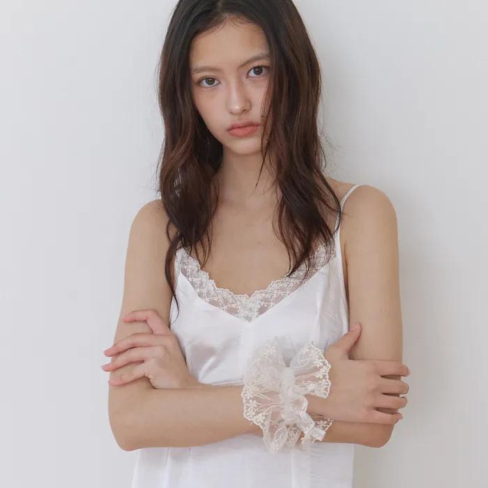 Lace Veil Scrunchie - Milk Ivory