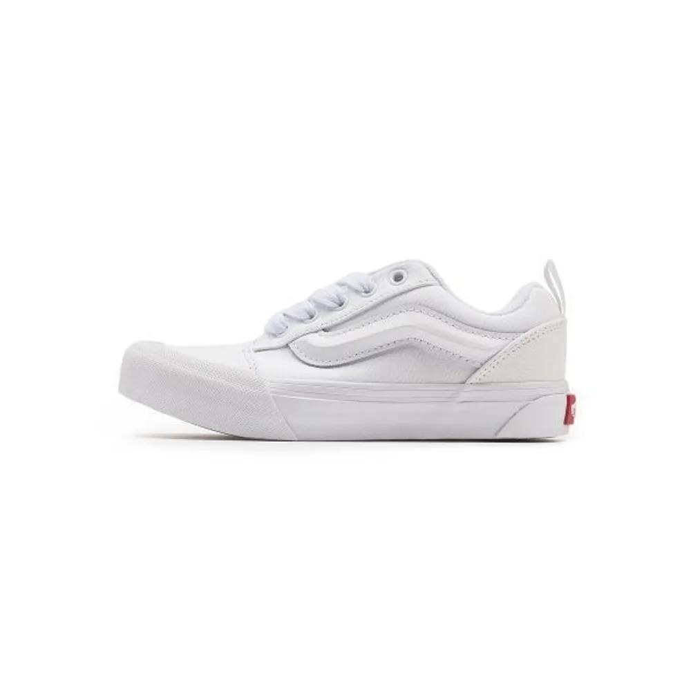 Vans KIDS New School - White VN000CYUWHT1 05 210