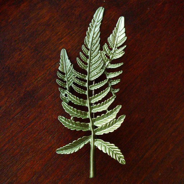 Vintage Kreative Pflanze Blatt Perle Brosche Antike Palace Party Kleidung Zubehör Broschen Schmuck gray